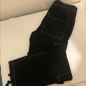 Black REFUGE Cargo pants Women’s size Small Like New!